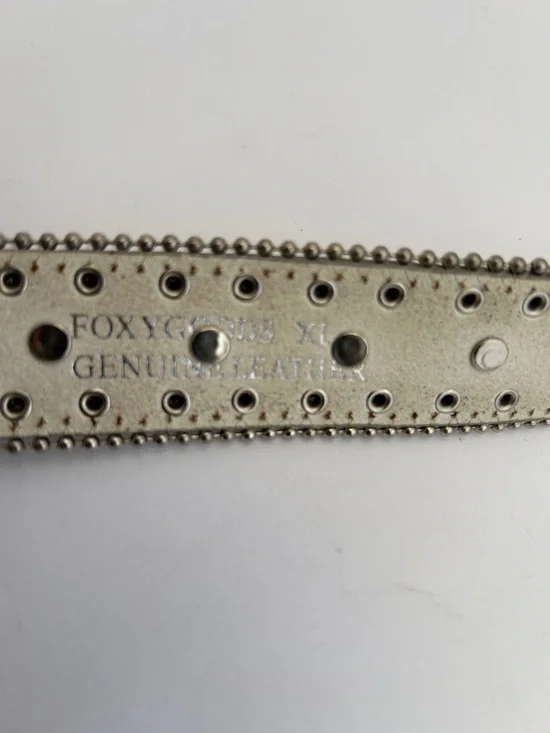 Rhinestone Embellished White Leather Belt with Ornate Silver Buckle - Picture 4 of 4